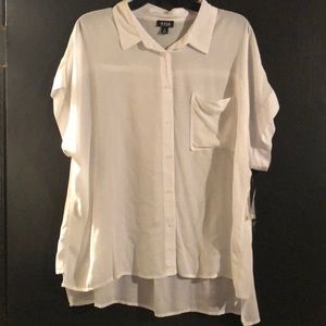 NWT - Blouse••